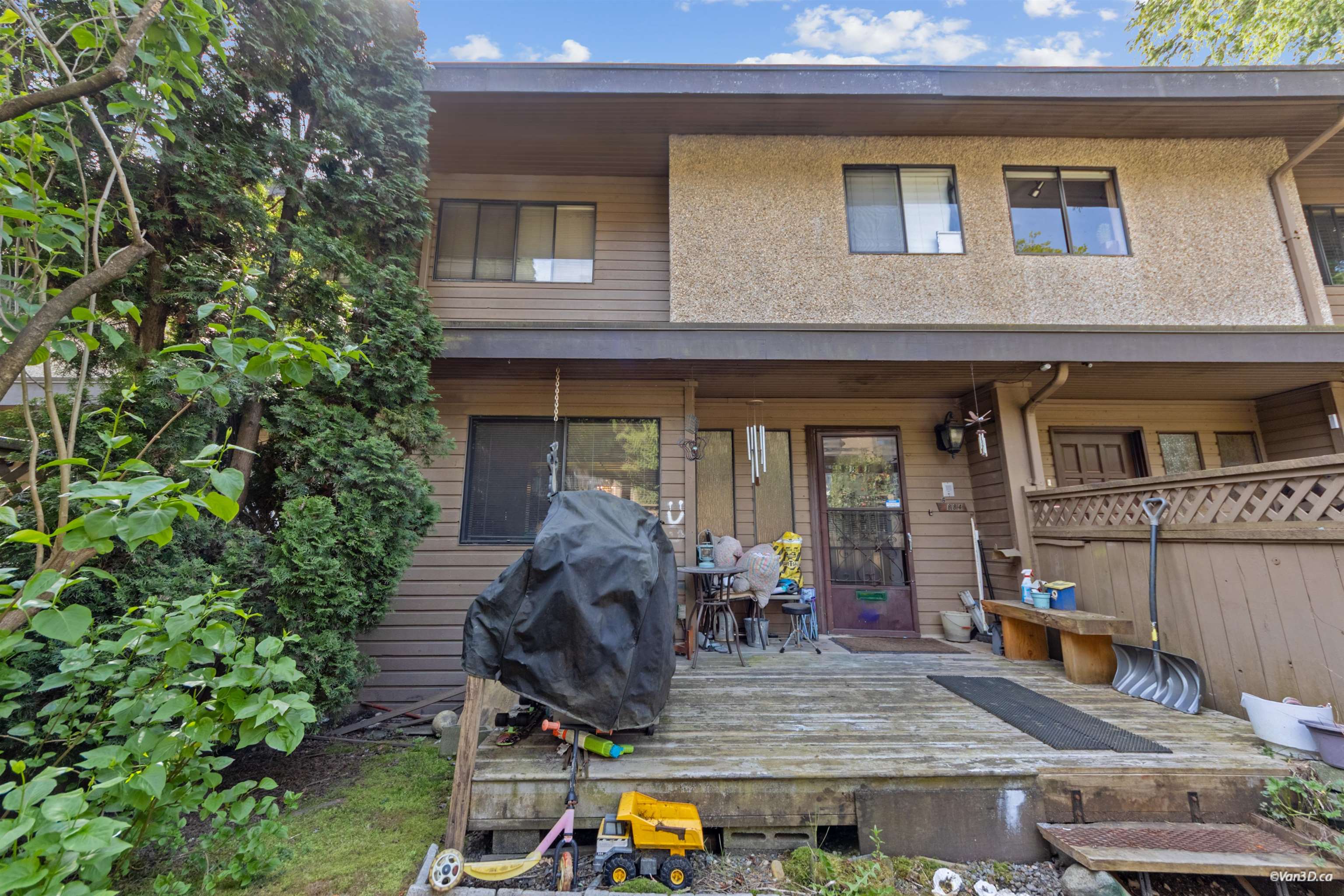 Additional image 2 of 6884 Bromley Court, Burnaby, BC, V5B 4R4
