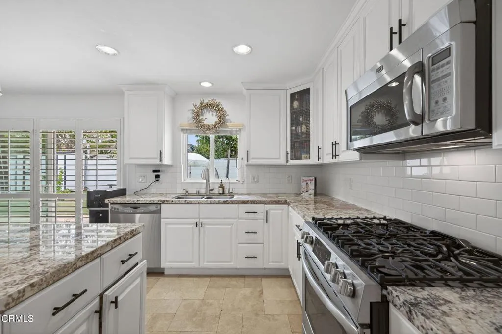 Additional image 12 of 330 Garfield Rondo, Ventura, CA 93003