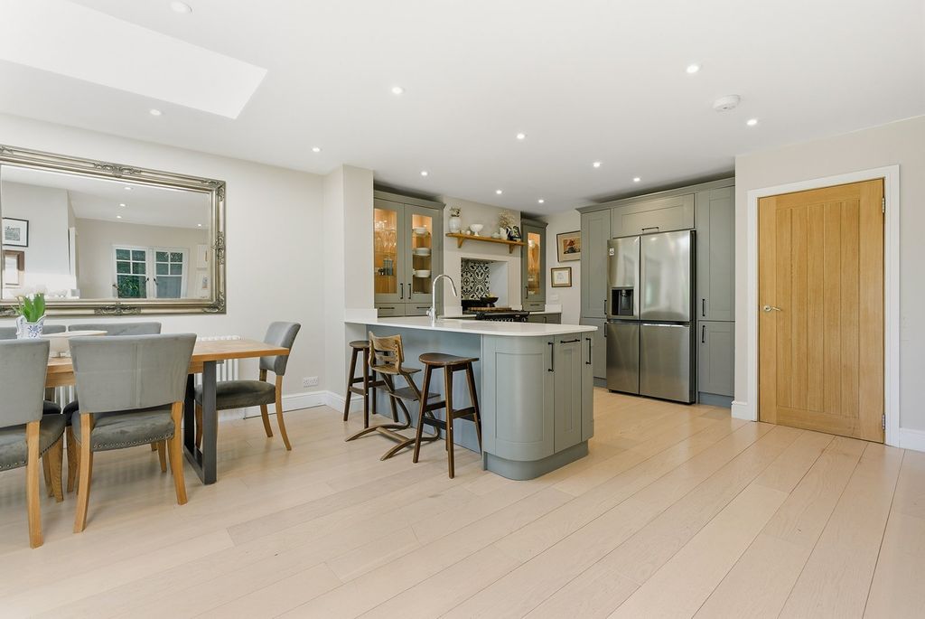 Additional image 3 of 4 bed semi-detached house for saleSt. Johns Road, Penn, Buckinghamshire HP10