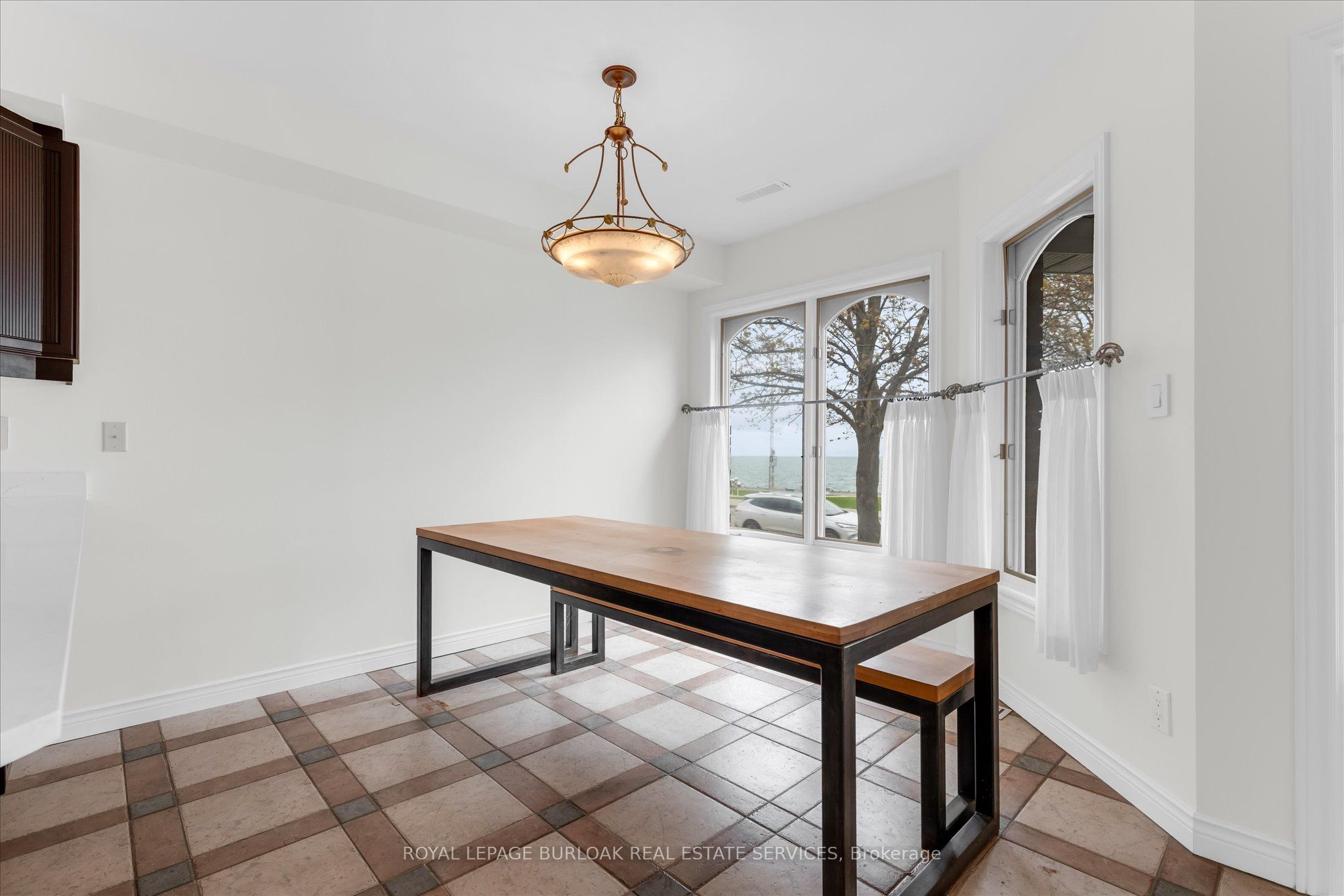 Additional image 4 of 1389 Lakeshore Road, Burlington, ON, L7S 1B1