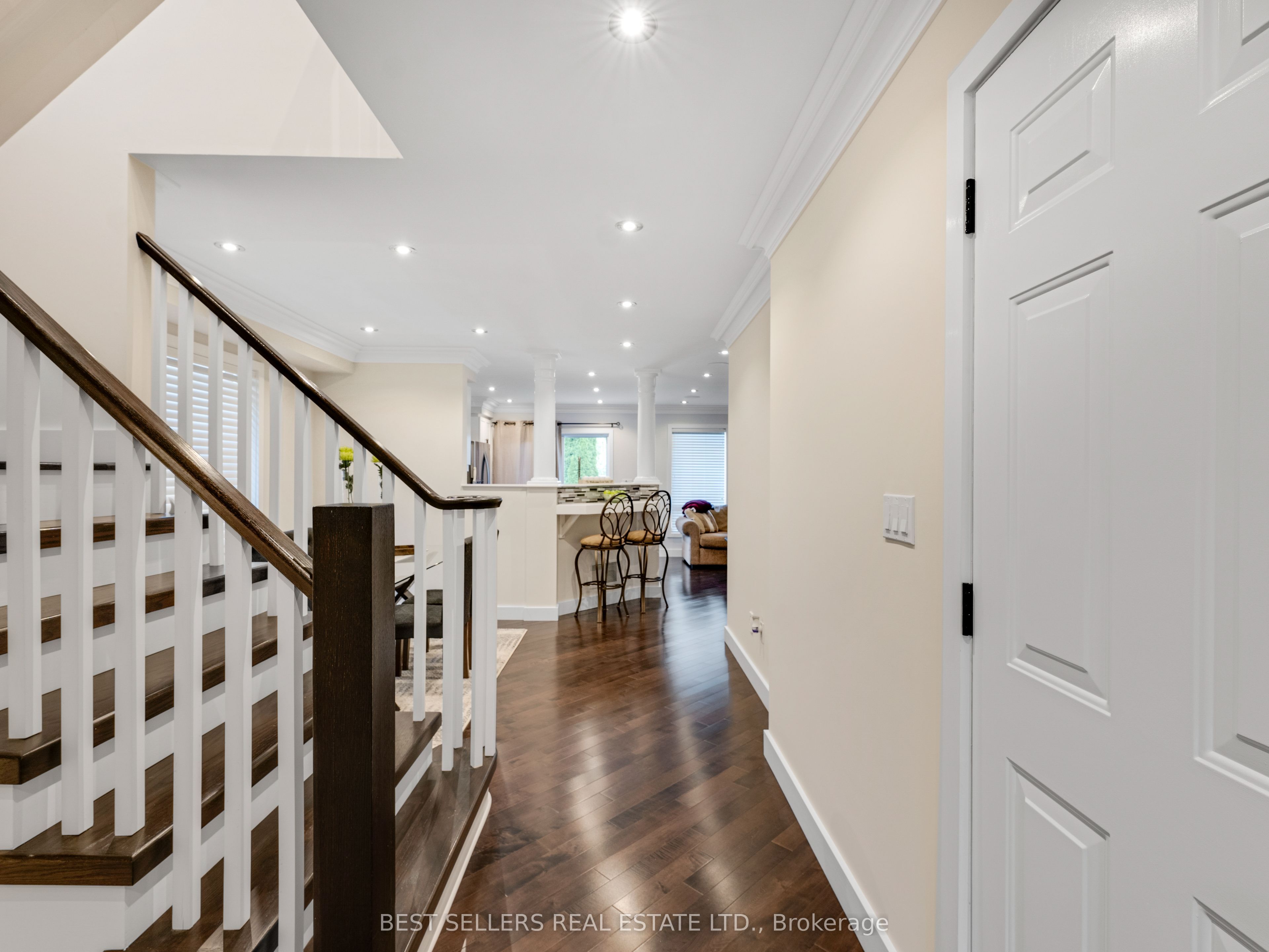 Additional image 5 of 643 Porter Way, Milton, ON, L9T 5W2