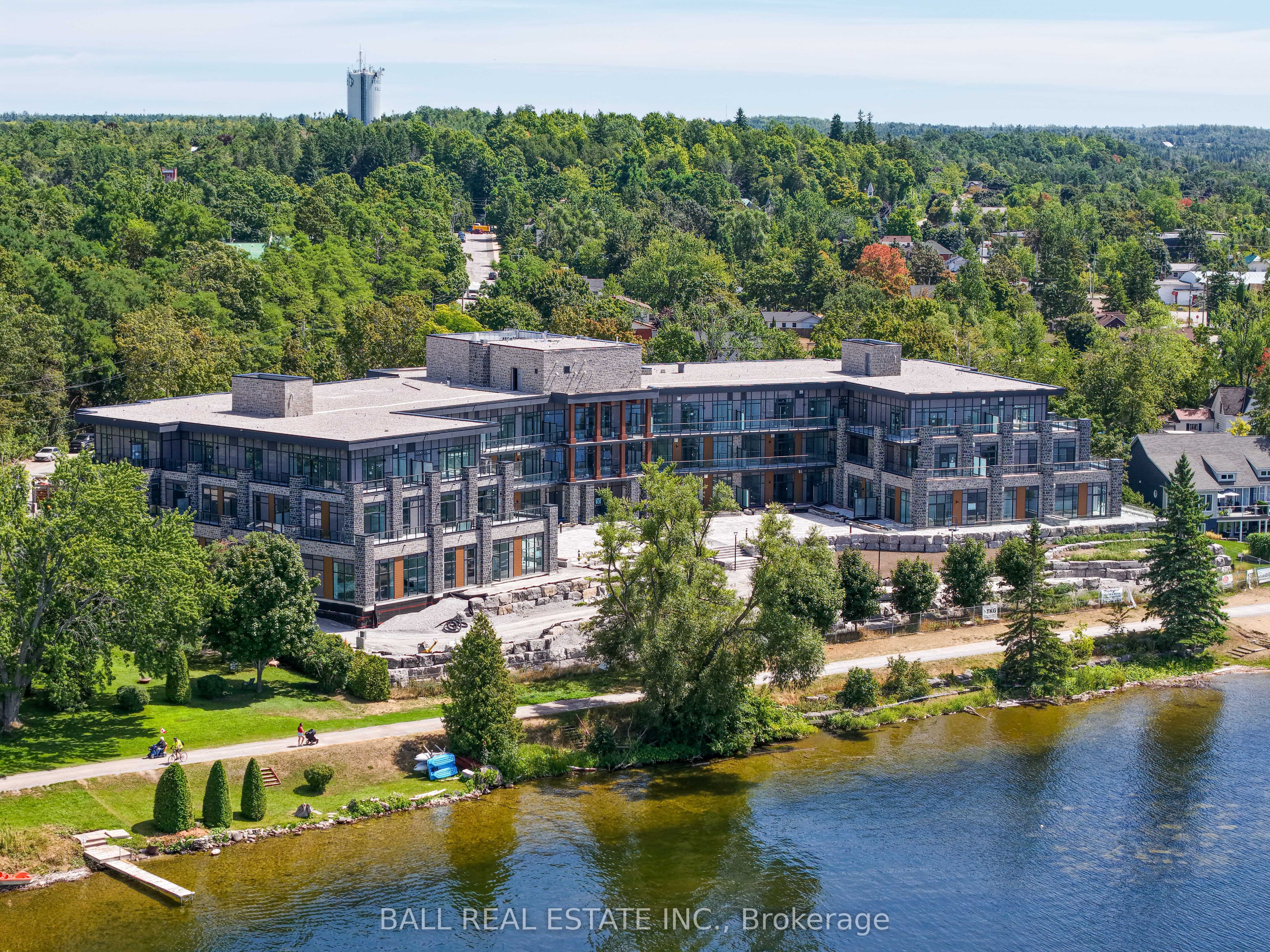 208-99 Louisa Street, Kawartha Lakes, ON, K0M 1N0