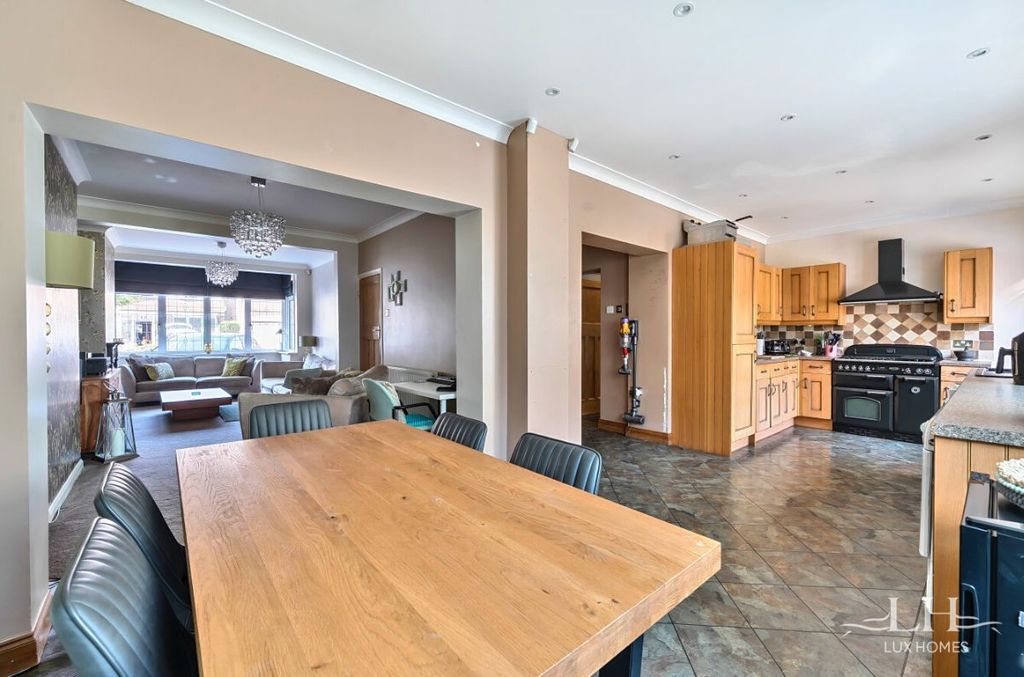 Additional image 6 of 4 bed end terrace house for saleMilton Avenue, Hornchurch RM12