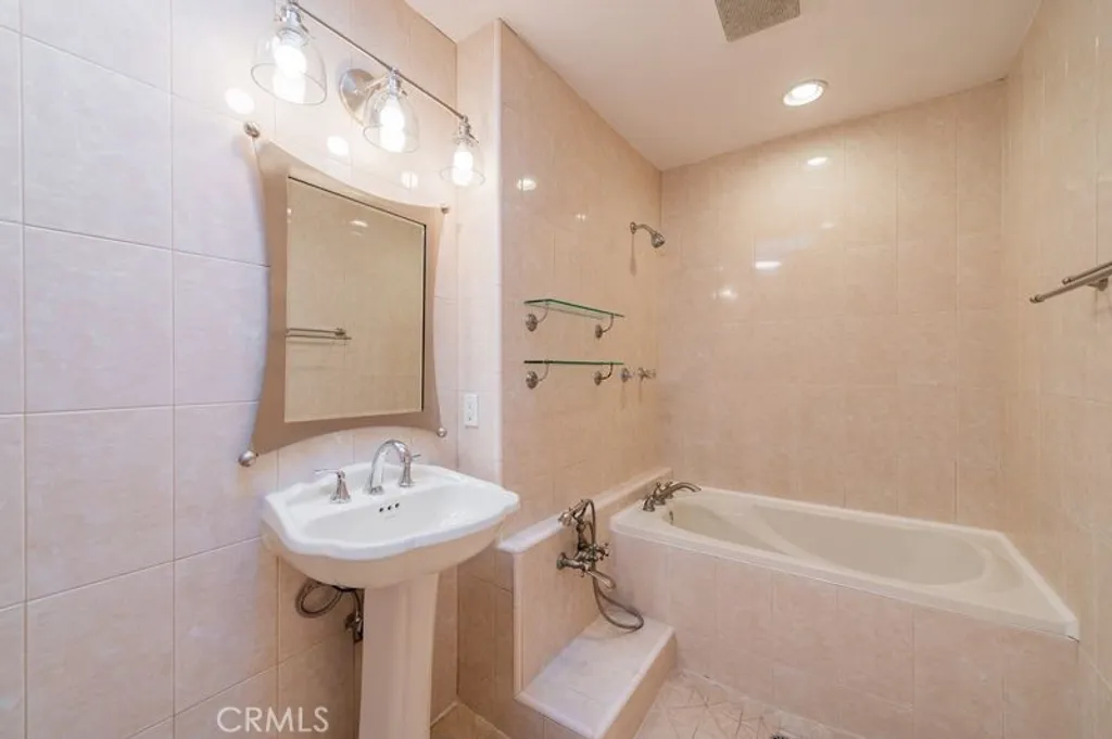 Additional image 11 of 3062 Via Serena S Unit D, Laguna Woods, CA 92637