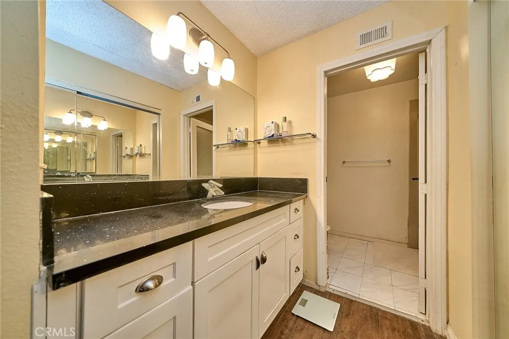 Additional image 68 of 20951 Gault St, Canoga Park, CA 91303