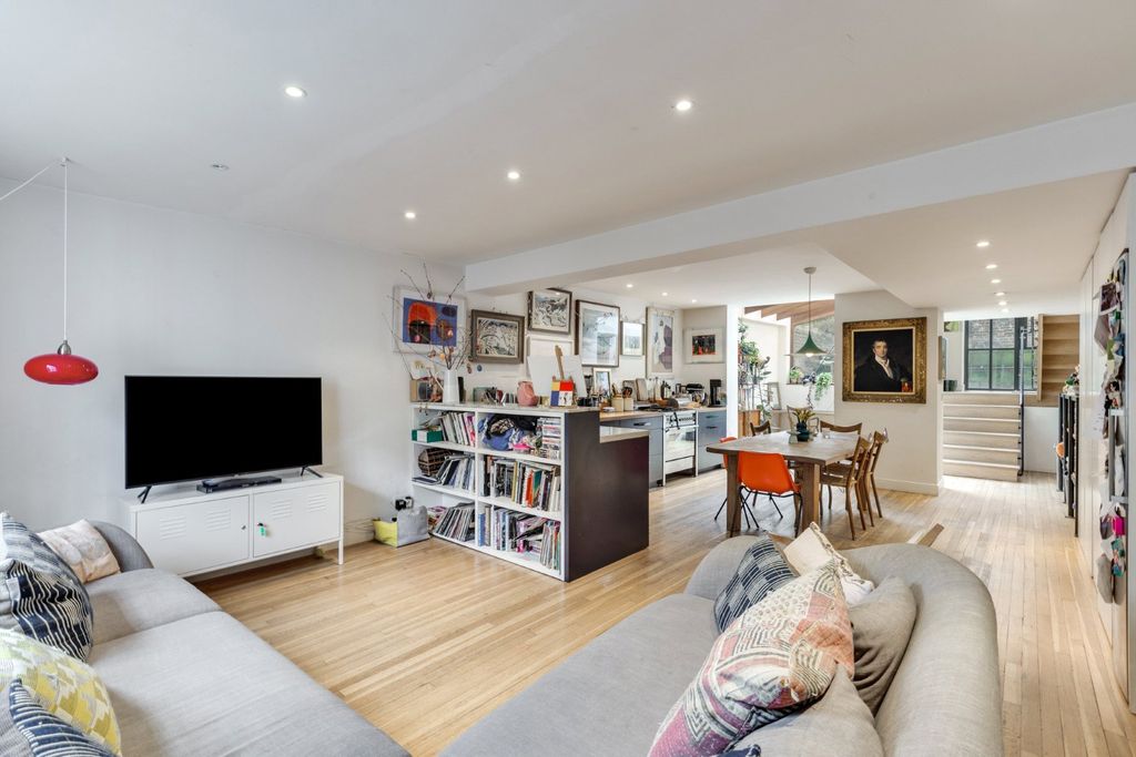 Additional image 14 of 6 bed terraced house for saleAlbert Street, Camden, London NW1