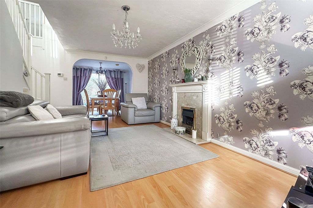 Additional image 3 of 4 bed detached house for saleColumbine Way, Littlehampton, West Sussex BN17