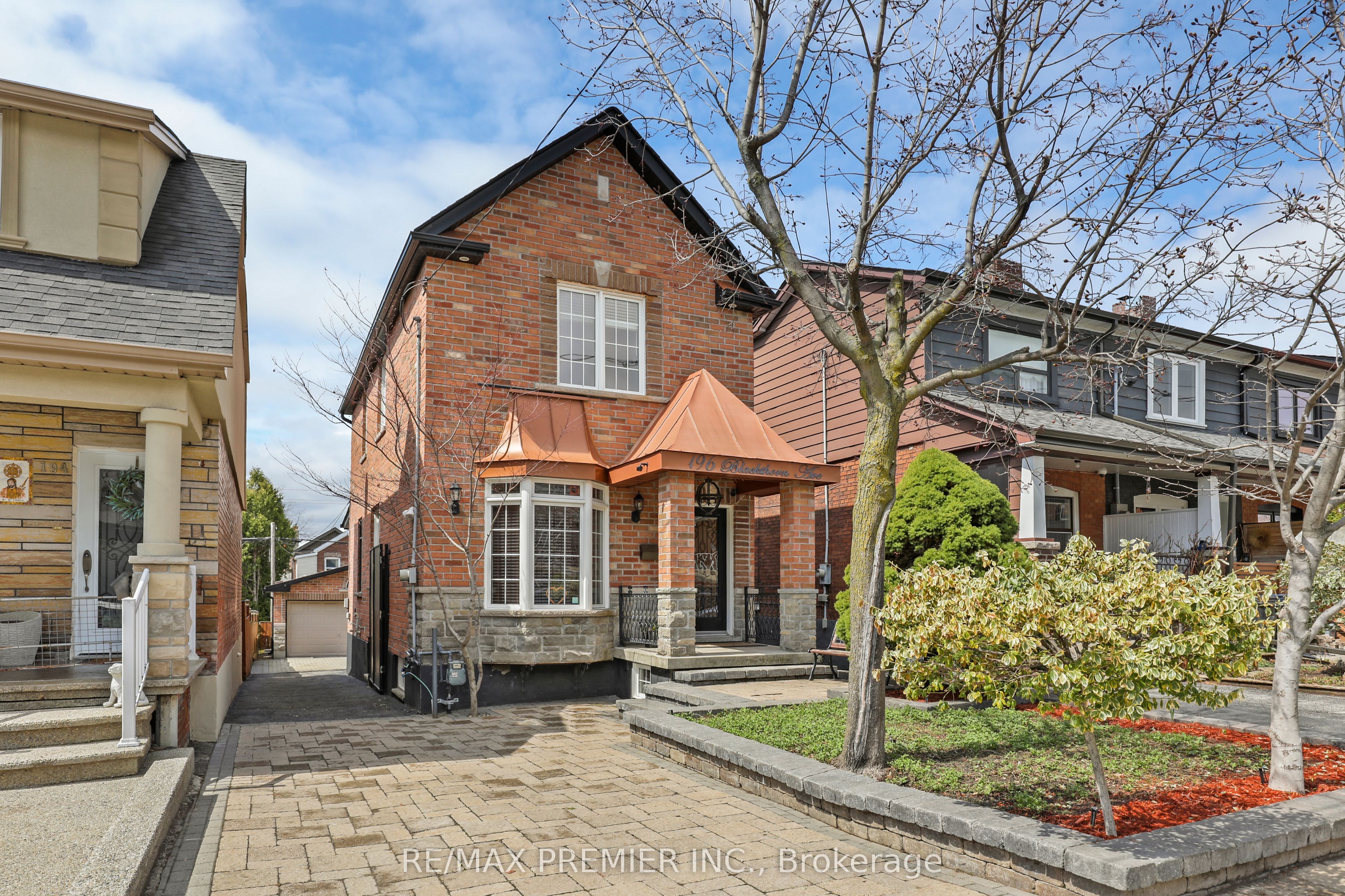196 Blackthorn Avenue, Toronto, ON, M6N 3H8