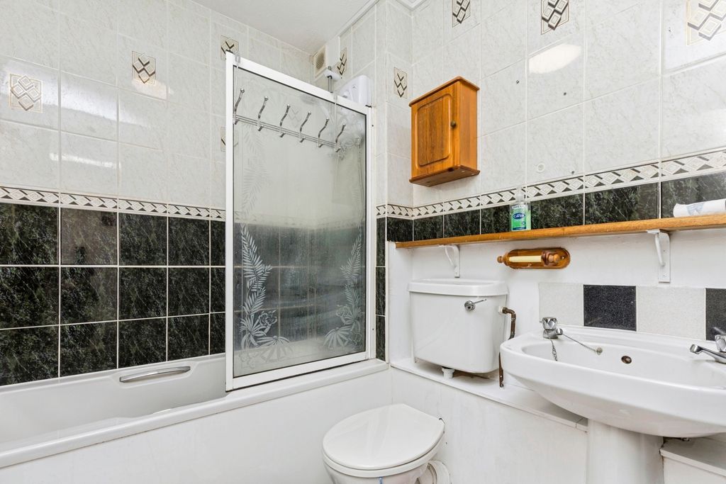 Additional image 10 of Studio for saleTrenear Close, Horsham, West Sussex RH13