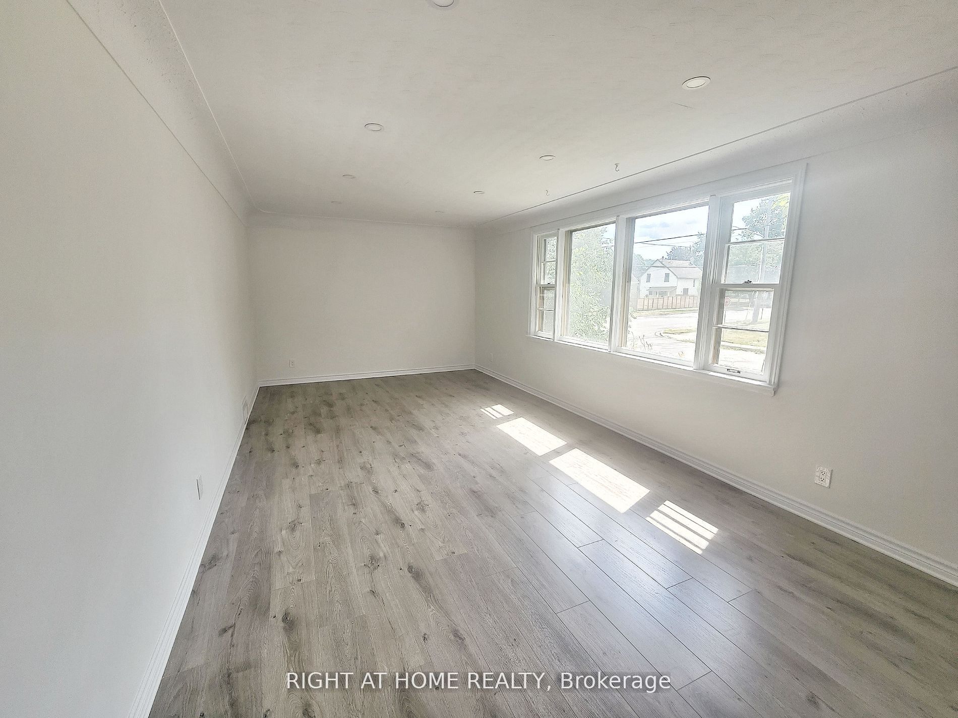 Additional image 3 of 87 Radford Street, Hamilton, ON, L8S 3E5