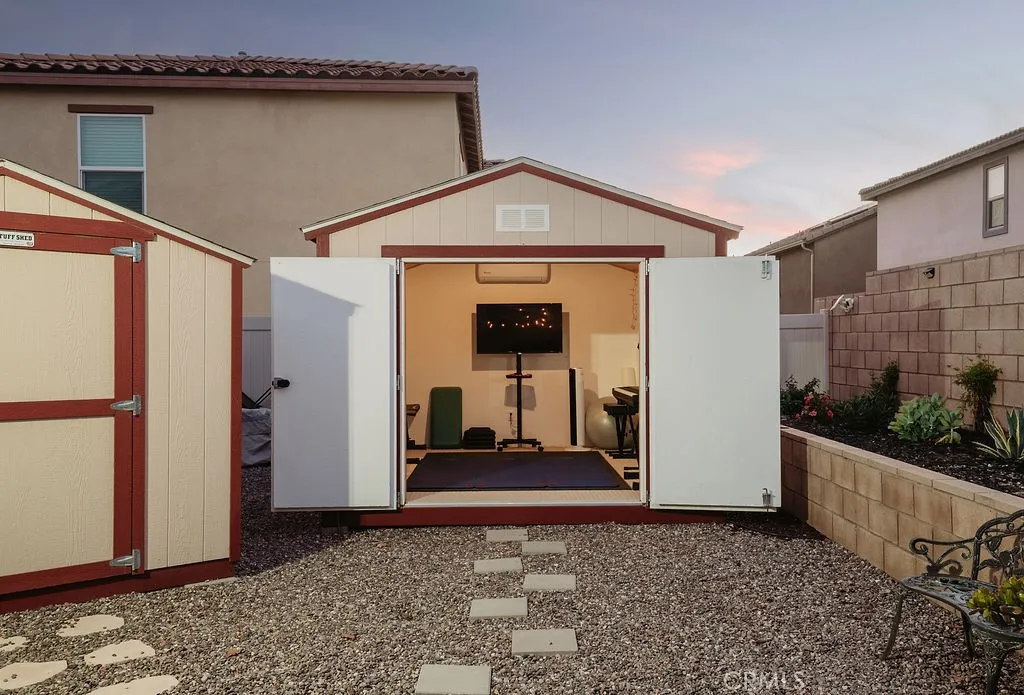Additional image 60 of 829 S Pine Ave, Rialto, CA 92376