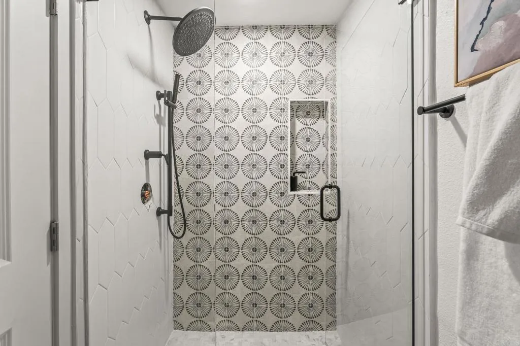 Additional image 88 of 90 Montego Court, Coronado, CA 92118
