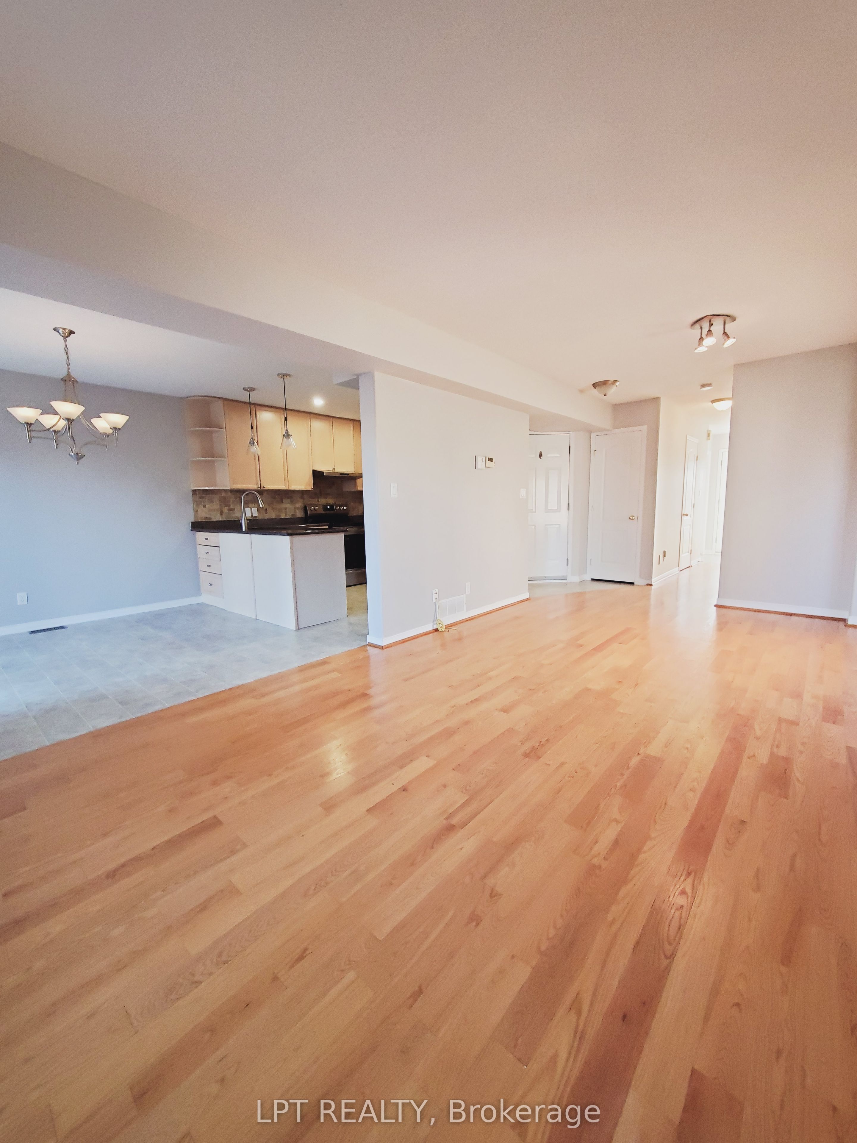 Additional image 3 of 919 Rainbow Crescent, Kingston, ON, K7K 7H7