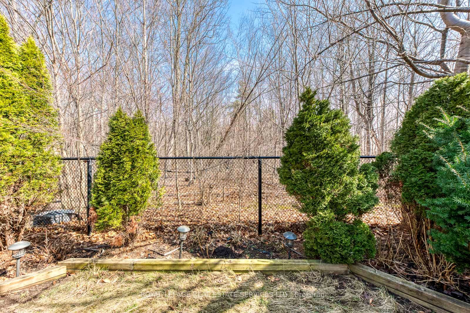 Additional image 3 of 2066 Broadleaf Crescent, Burlington, ON, L7L 6S4