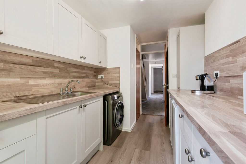 Additional image 4 of 3 bed terraced house for saleEly Close, Stevenage SG1
