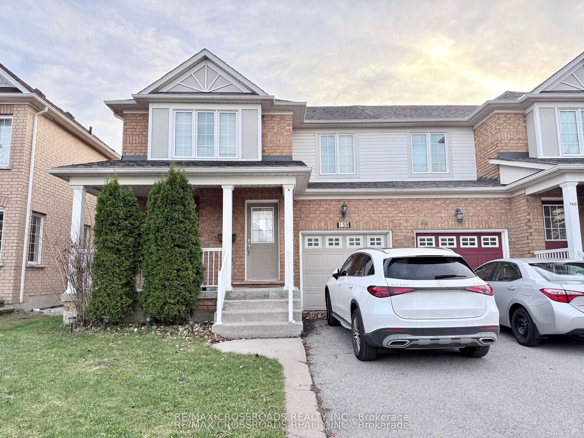 158 Gail Parks Crescent, Newmarket, ON, L3X 3C1