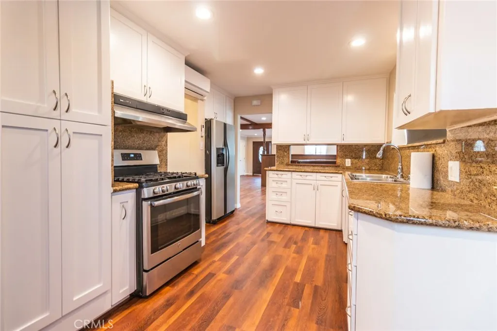 Additional image 16 of 870 N Alexandria Avenue, Los Angeles, CA 90029