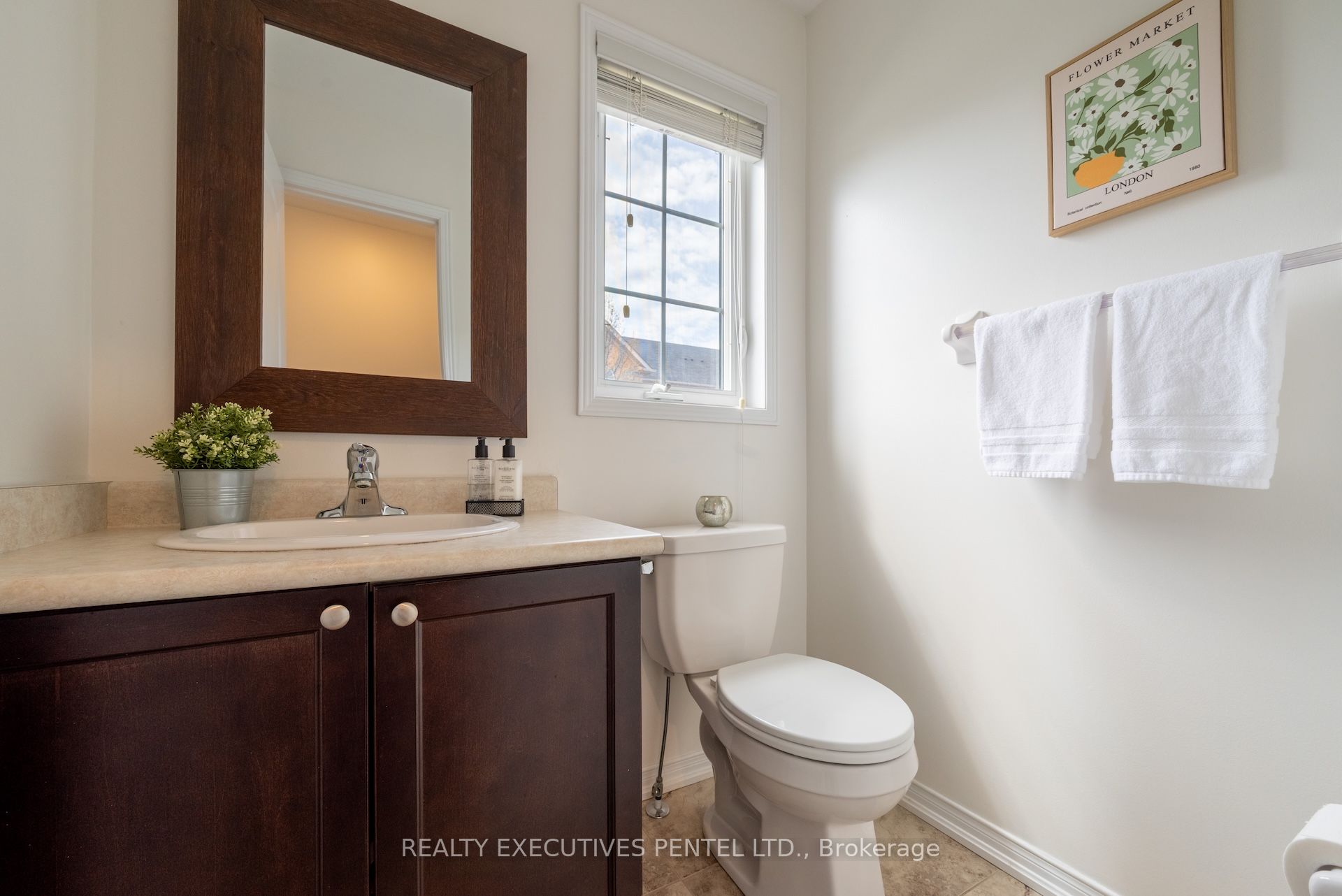 89 Lander Crescent, Clarington, ON, L1C 0L5 photo 5