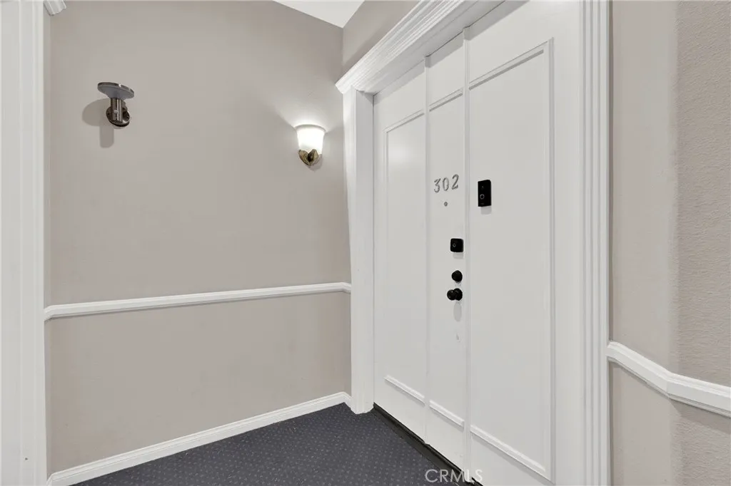 Additional image 71 of 4830 Elmwood Avenue Unit 302, Los Angeles, CA 90004