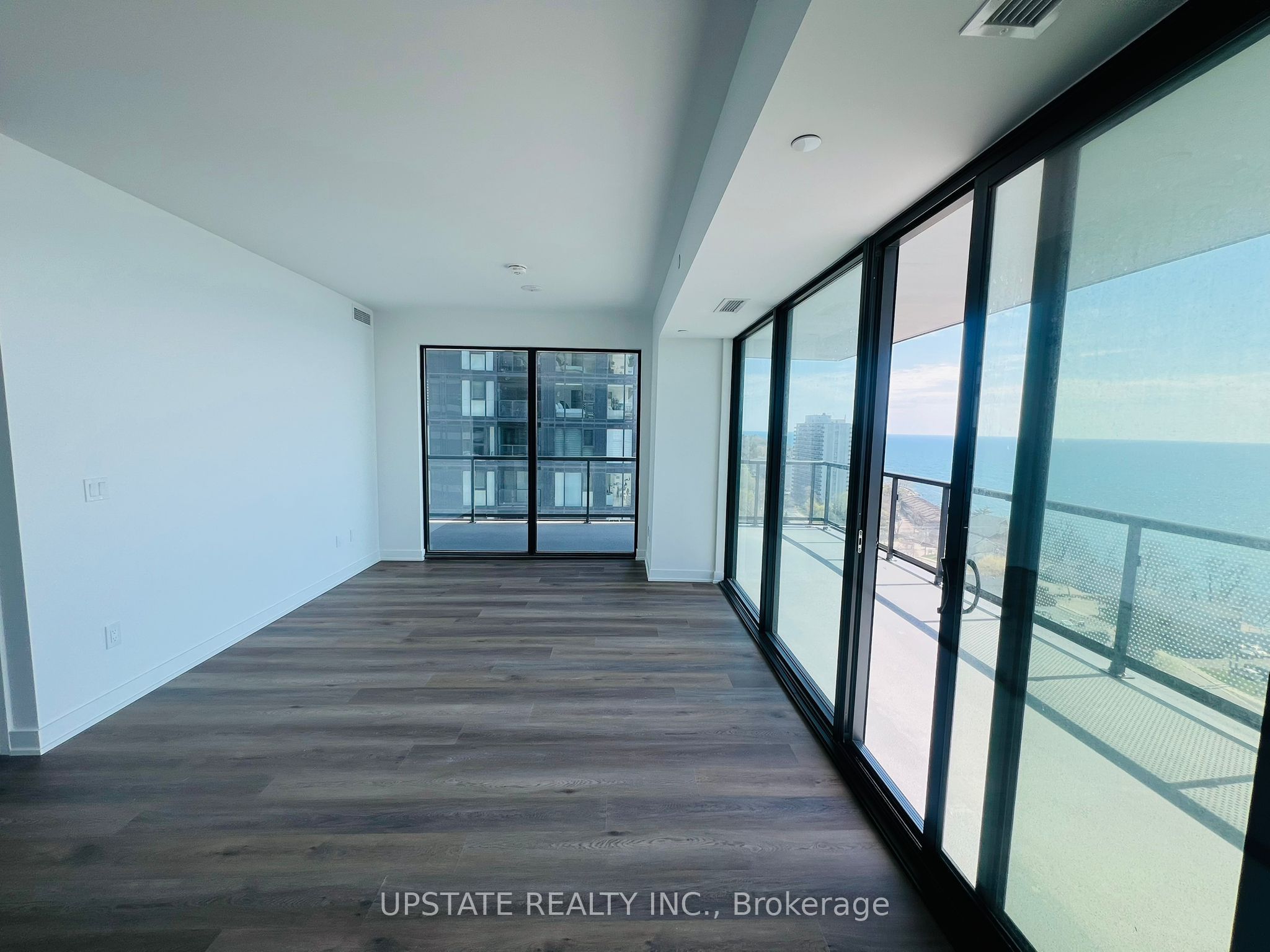 Additional image 2 of 1204-2075 Lakeshore Road, Burlington, ON, L7R 0H3