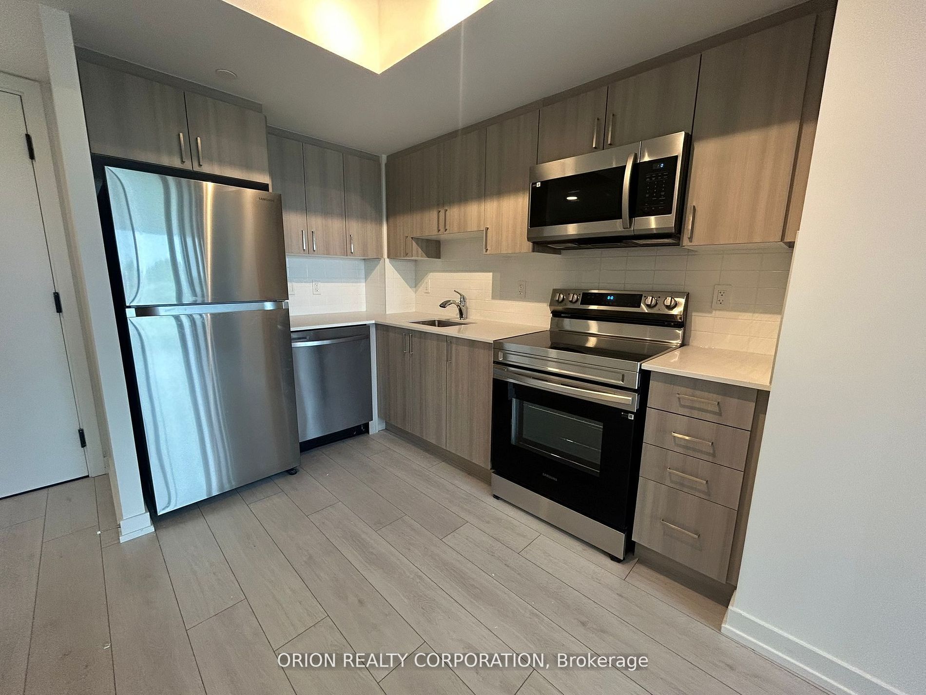 Additional image 2 of 527-556 Marlee Avenue, Toronto, ON, M6B 0B1