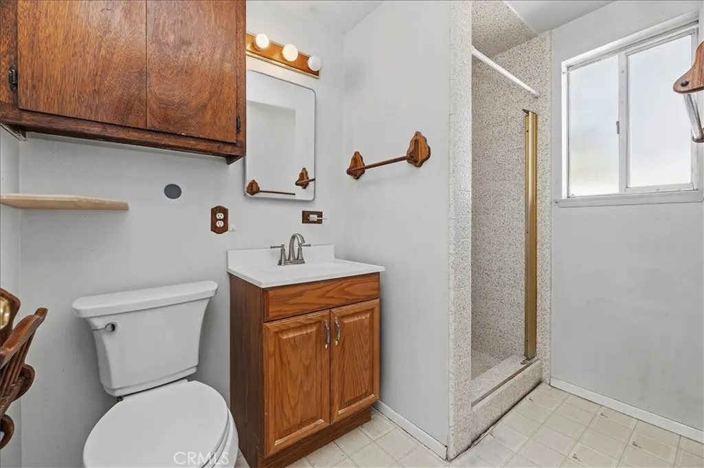 Additional image 13 of 305 E Citron Street, Corona, CA 92879