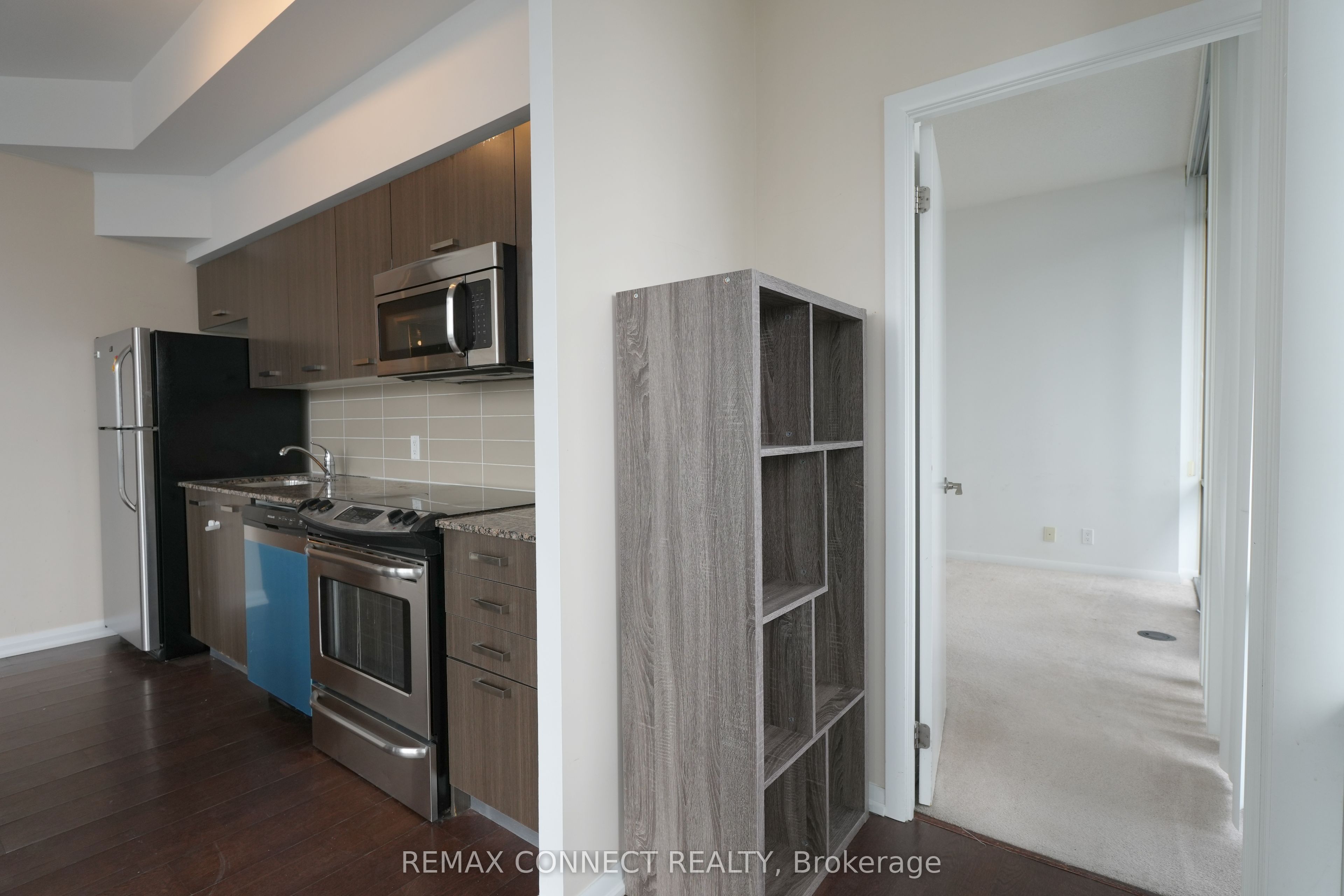Additional image 4 of 3008-832 Bay Street, Toronto, ON, M5S 1Z6