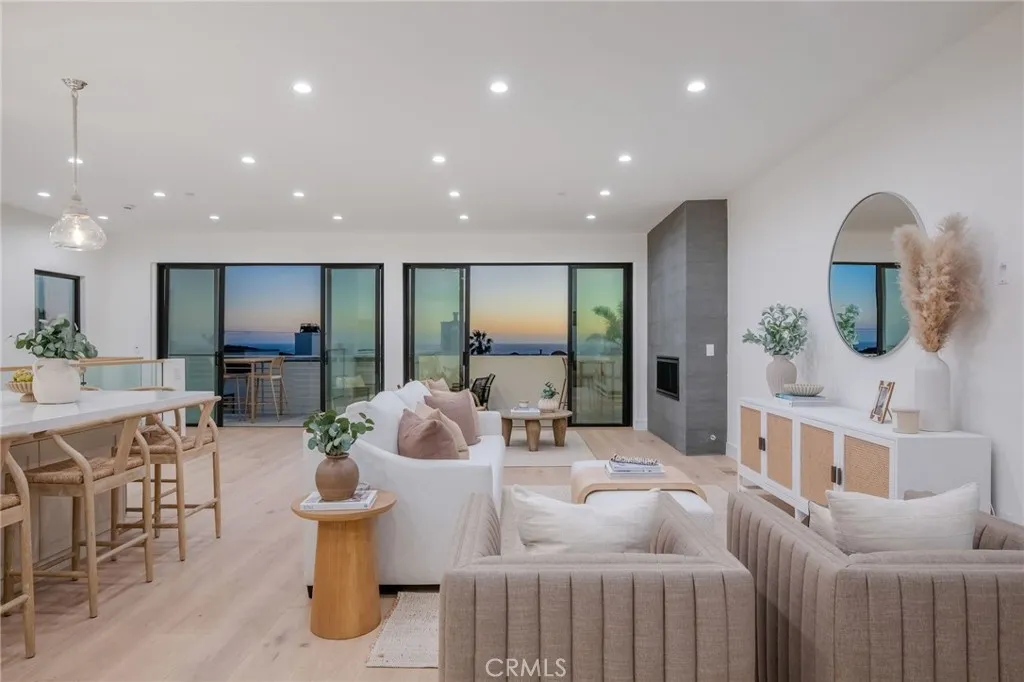 Additional image 60 of 89 Bayview Dr, Manhattan Beach, CA 90266