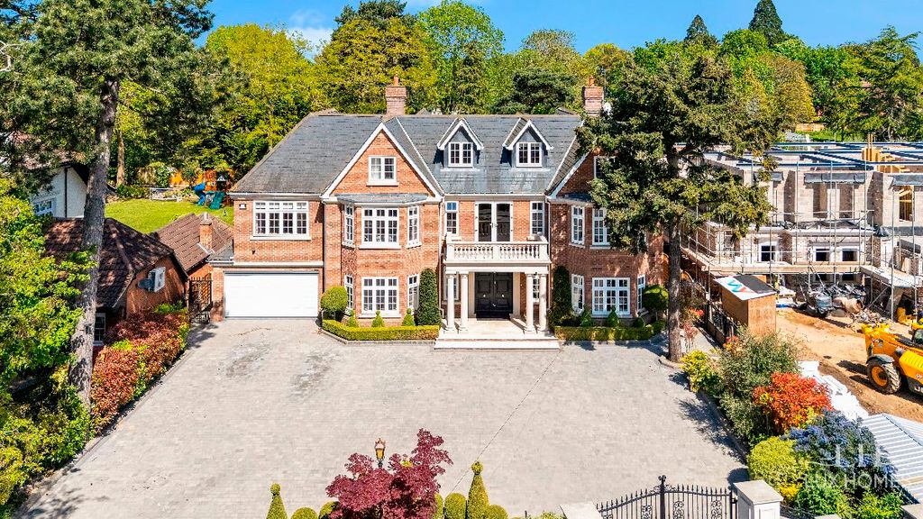 Additional image 60 of 7 bed detached house for saleParkstone Avenue, Emerson Park RM11