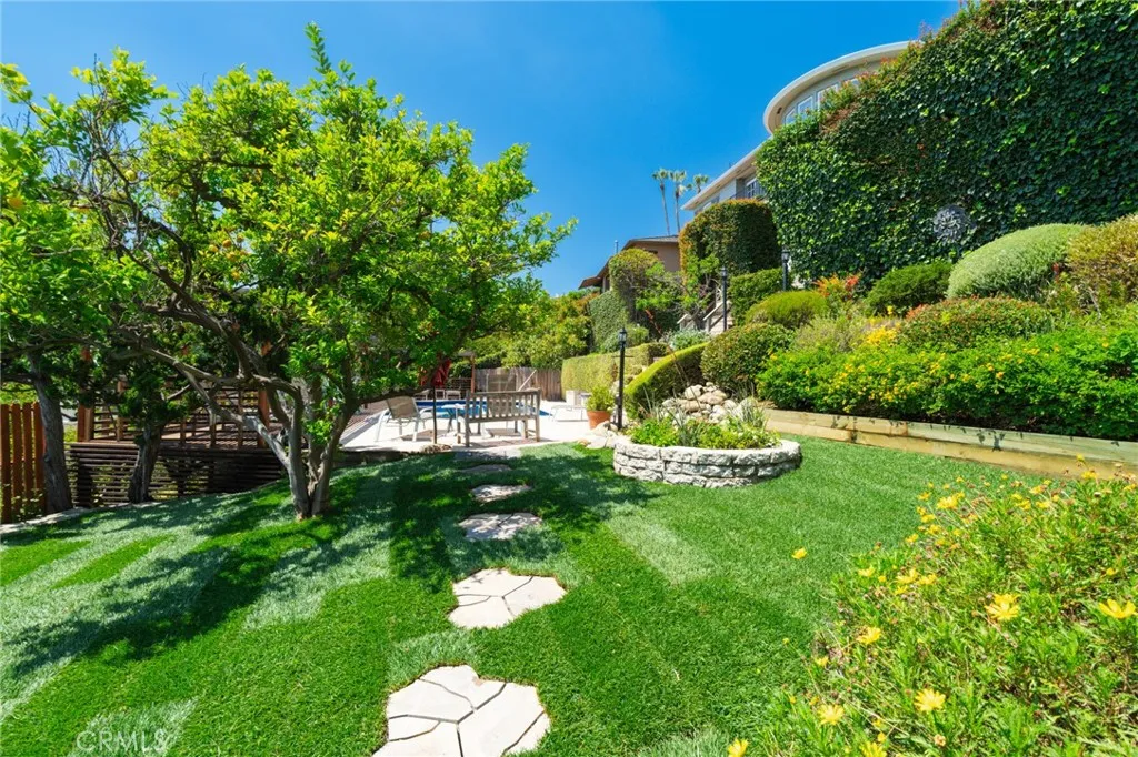 Additional image 70 of 3664 Holboro Dr, Los Angeles, CA 90027