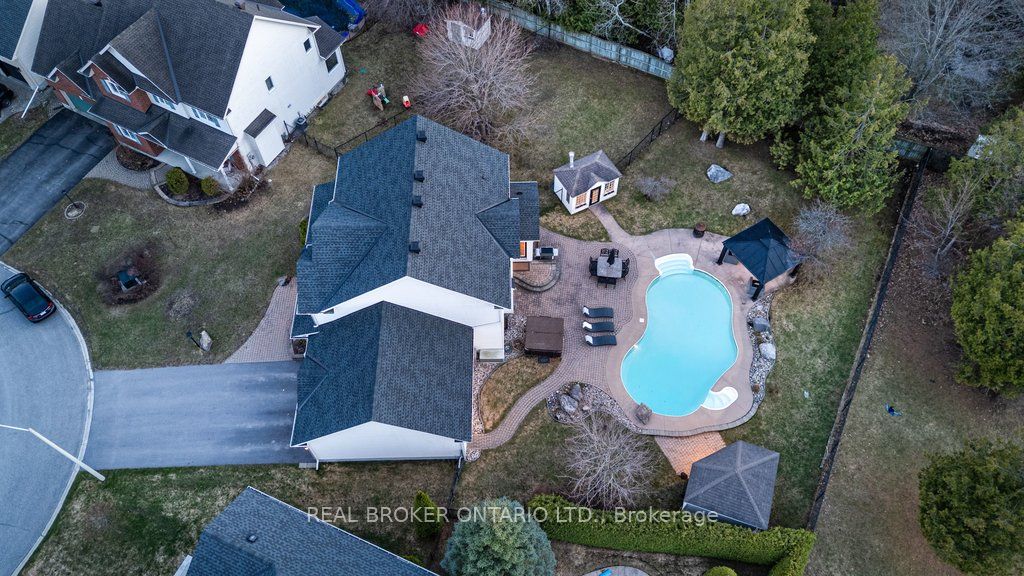 Additional image 3 of 32 Feldspar Crescent, Ottawa, ON, K2S 1Y3