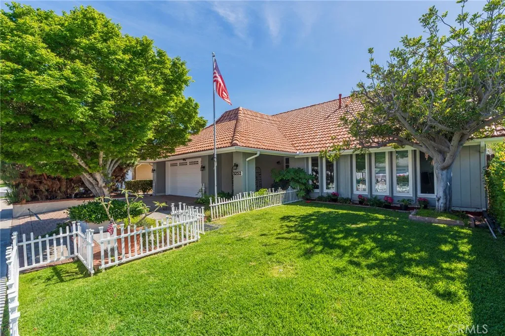 5252 Burgundy Cir, Irvine, CA 92604 photo 2