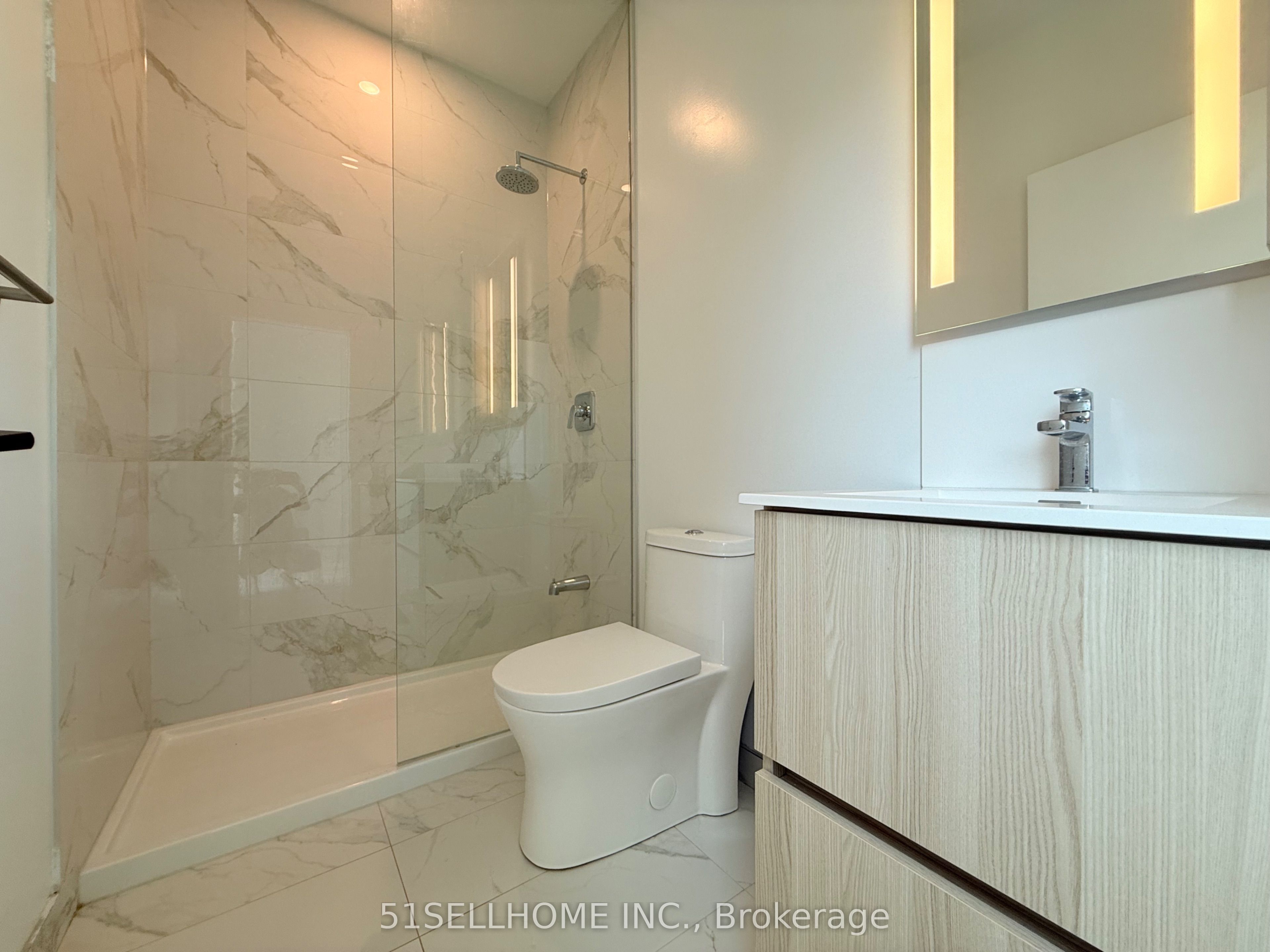 Additional image 6 of TH104-220 Missinnihe Way, Mississauga, ON, L5H 0A9