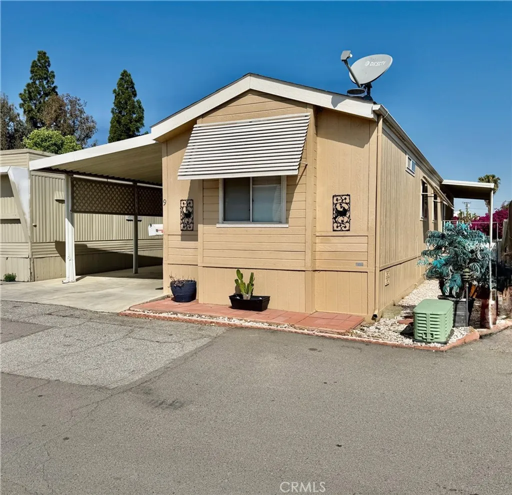 Additional image 3 of 1203 W 6th St Unit 9, Corona, CA 92882