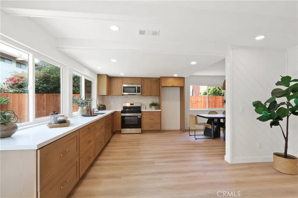 Additional image 4 of 734 S Vale Ave, Anaheim, CA 92806