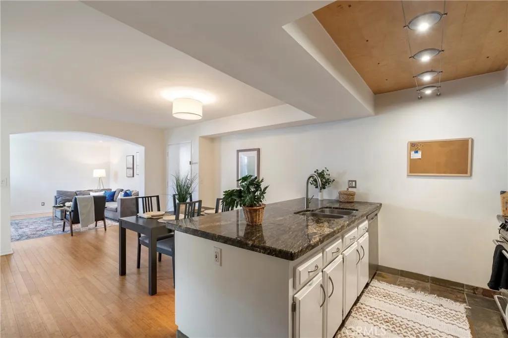 Additional image 37 of 740 N Kings Road Unit 208, West Hollywood, CA 90069