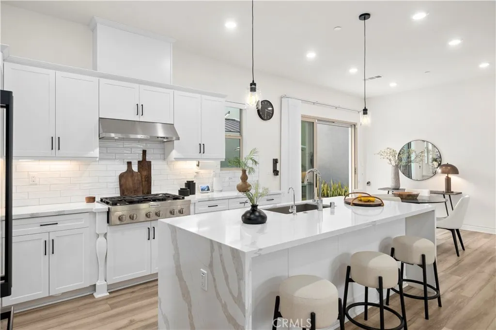 120 Frame, Irvine, CA 92618 photo 5