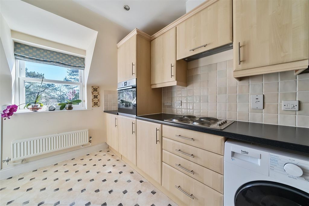 Additional image 3 of 1 bed flat for saleSomerleigh Road, Dorchester DT1