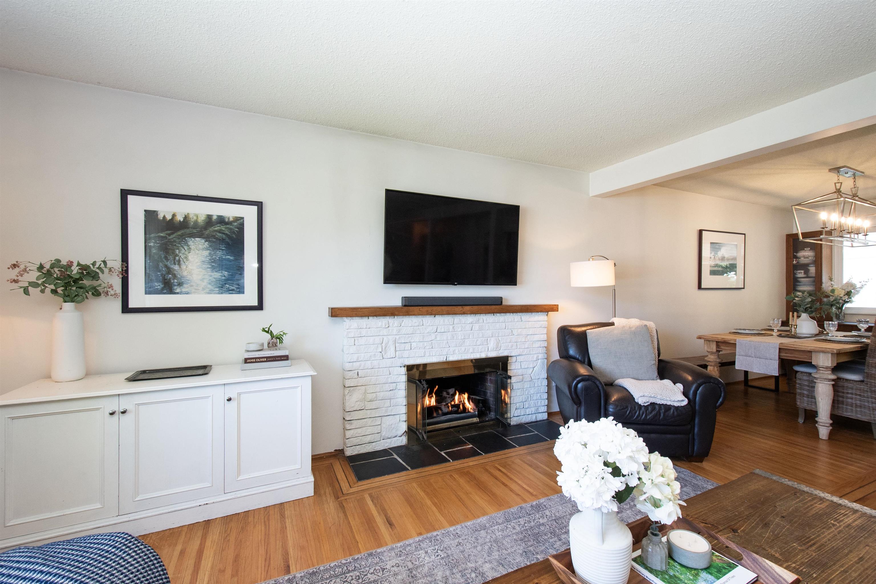 Additional image 6 of 361 19th Street W, North Vancouver, BC, V7M 1X7