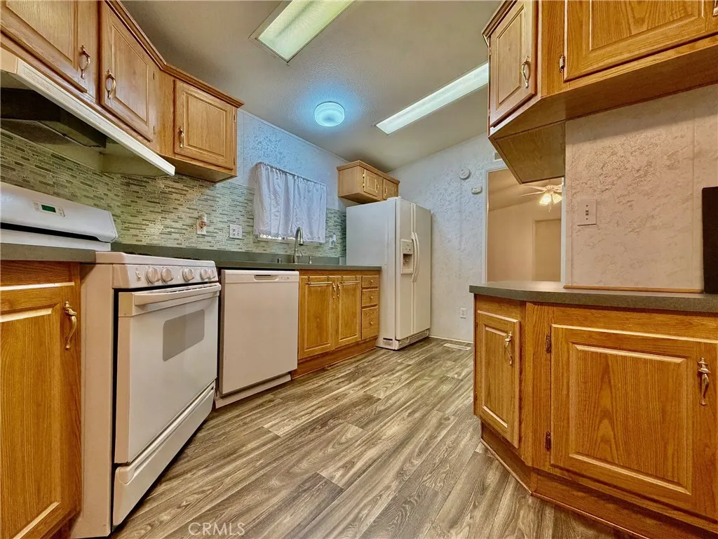 Additional image 14 of 1203 W 6th St Unit 9, Corona, CA 92882