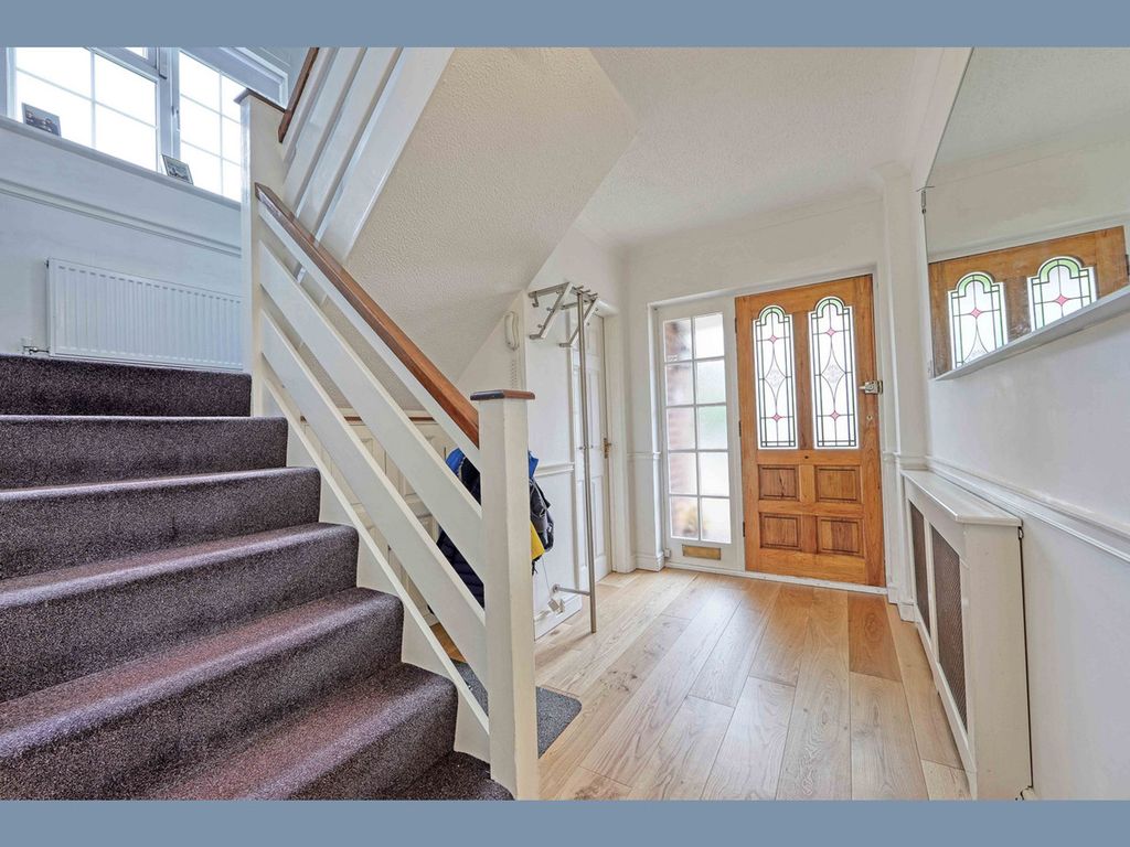 Additional image 10 of 4 bed detached house for saleThames Close, Bourne End SL8