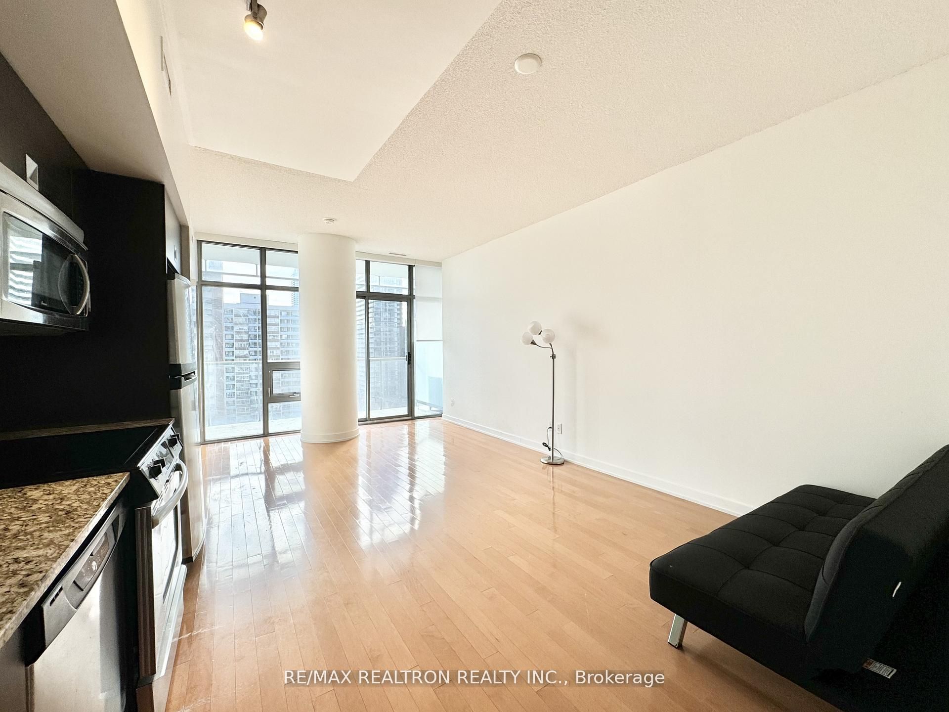 Additional image 2 of 1404-33 Charles Street E, Toronto, ON, M4Y 1R9