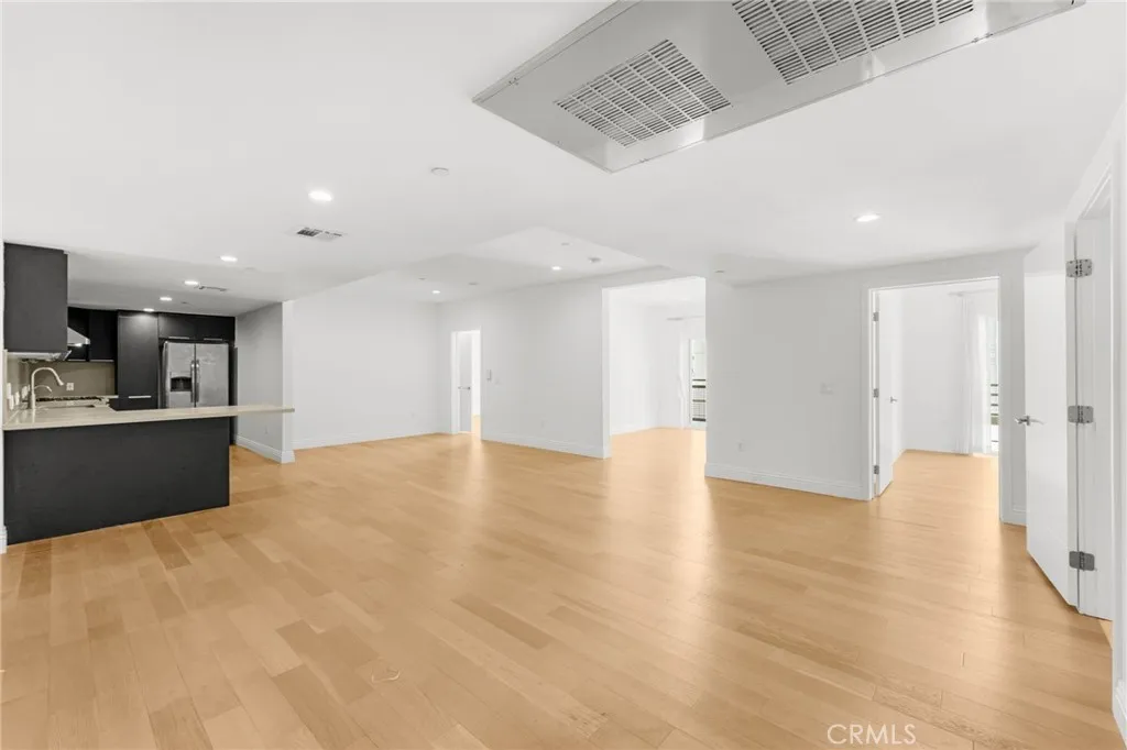 Additional image 2 of 2939 Leeward Avenue Unit 509, Los Angeles, CA 90005