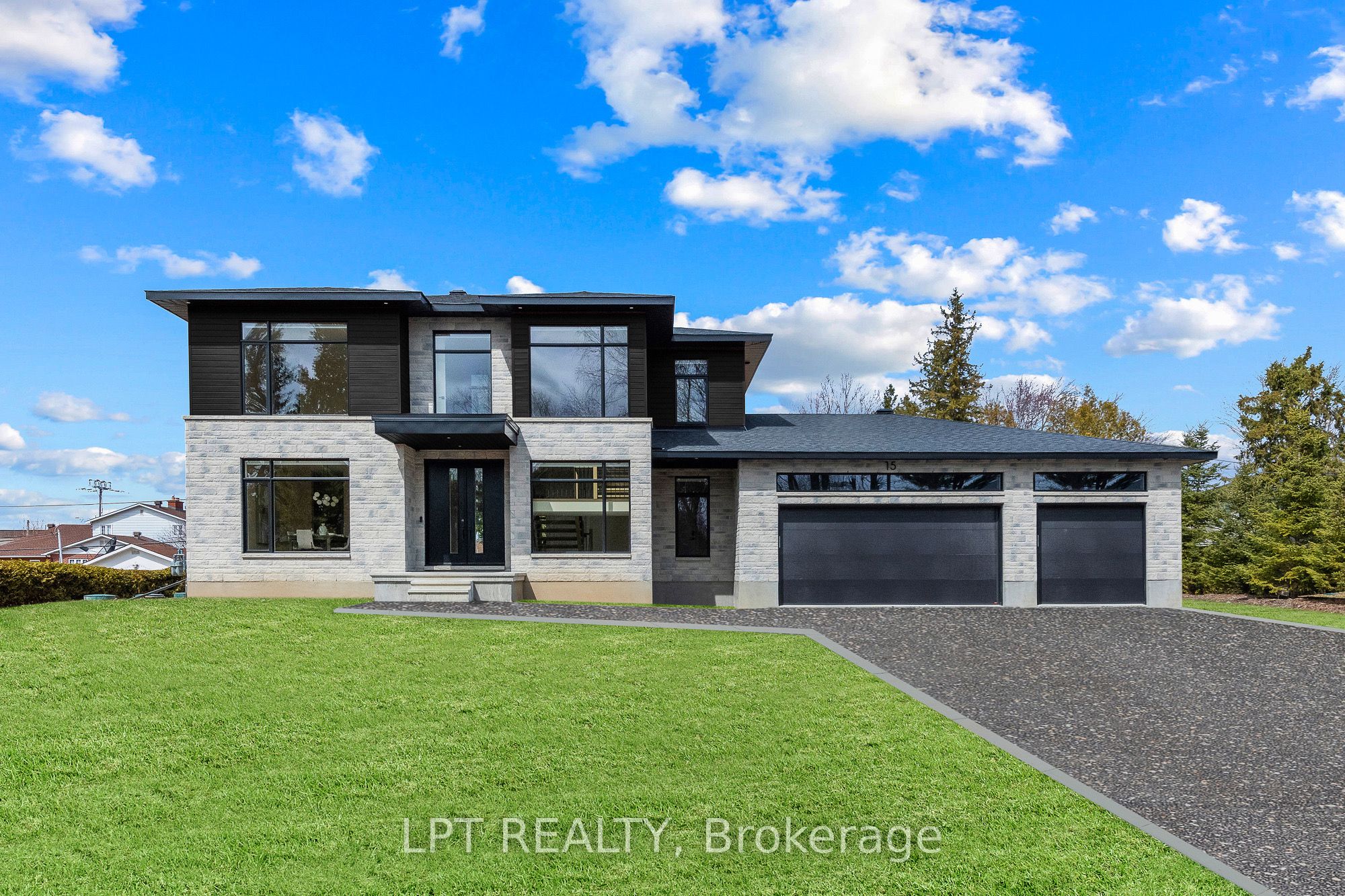 400 Ashbee Court, Ottawa, ON, K4M 0A8