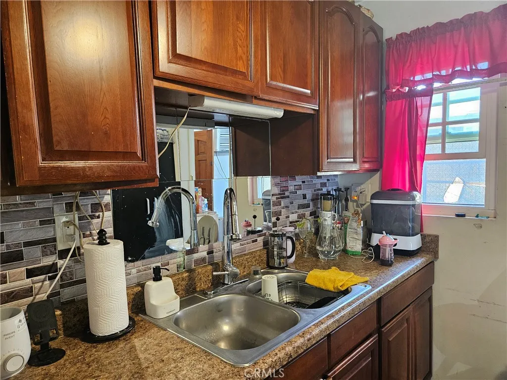Additional image 73 of 537 E 3rd St, Rialto, CA 92376