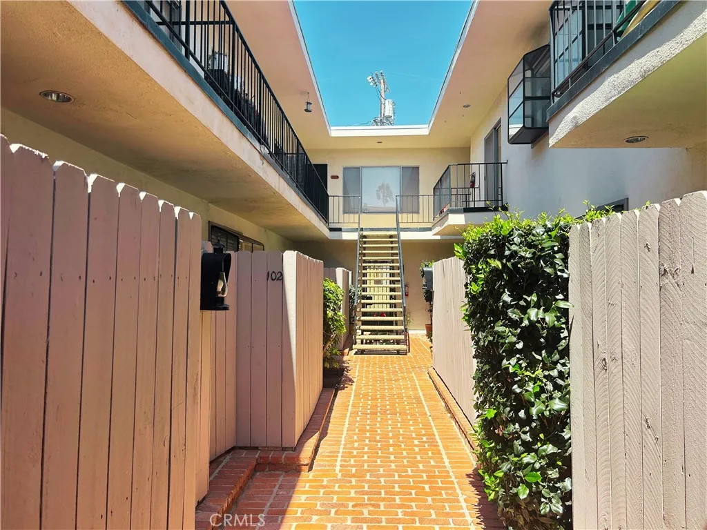 Additional image 8 of 1522 S Centinela Ave Unit 204, Los Angeles, CA 90025