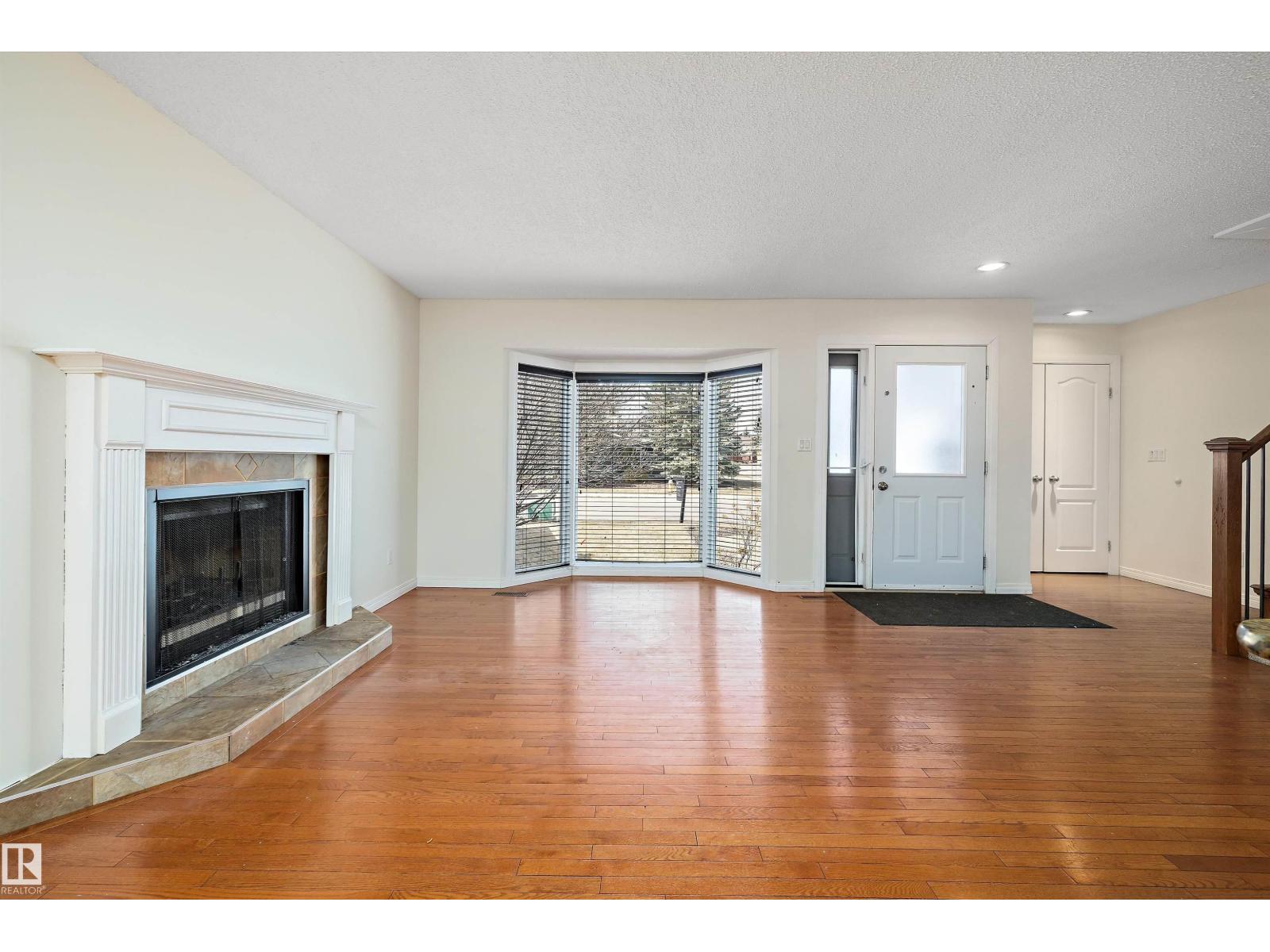 115 Walker Road NW, Edmonton, AB, T5T4C2