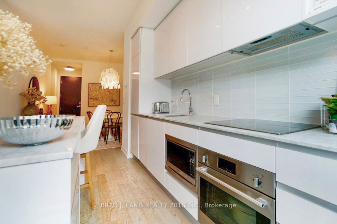 Additional image 6 of 102-377 Madison Avenue W, Toronto, ON, M4V 3E1