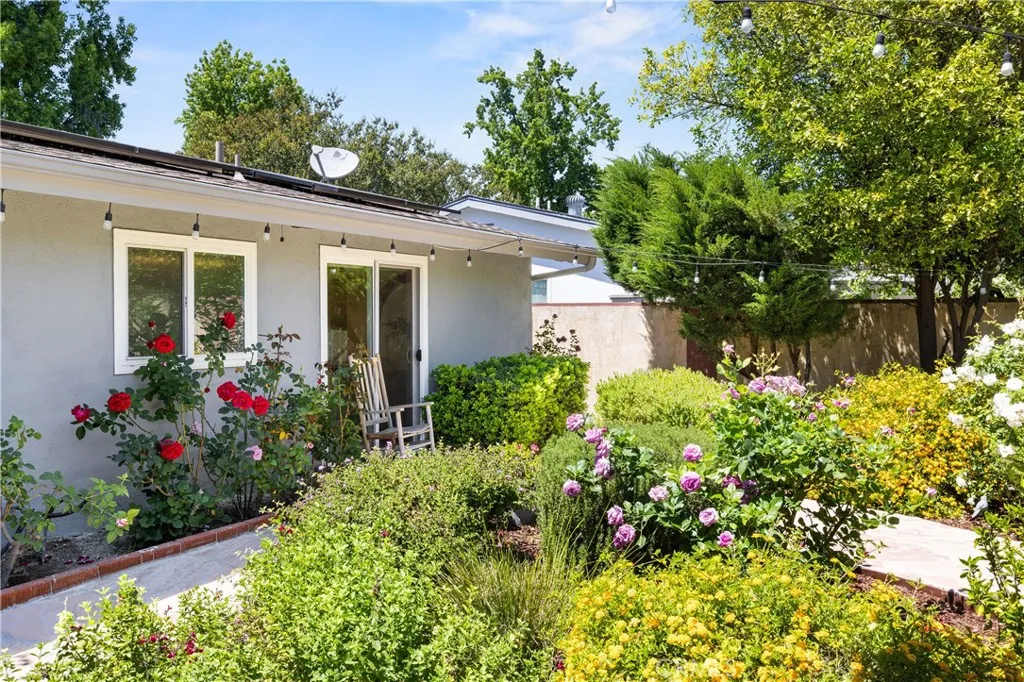 Additional image 50 of 8420 Cozycroft Ave, Winnetka, CA 91306