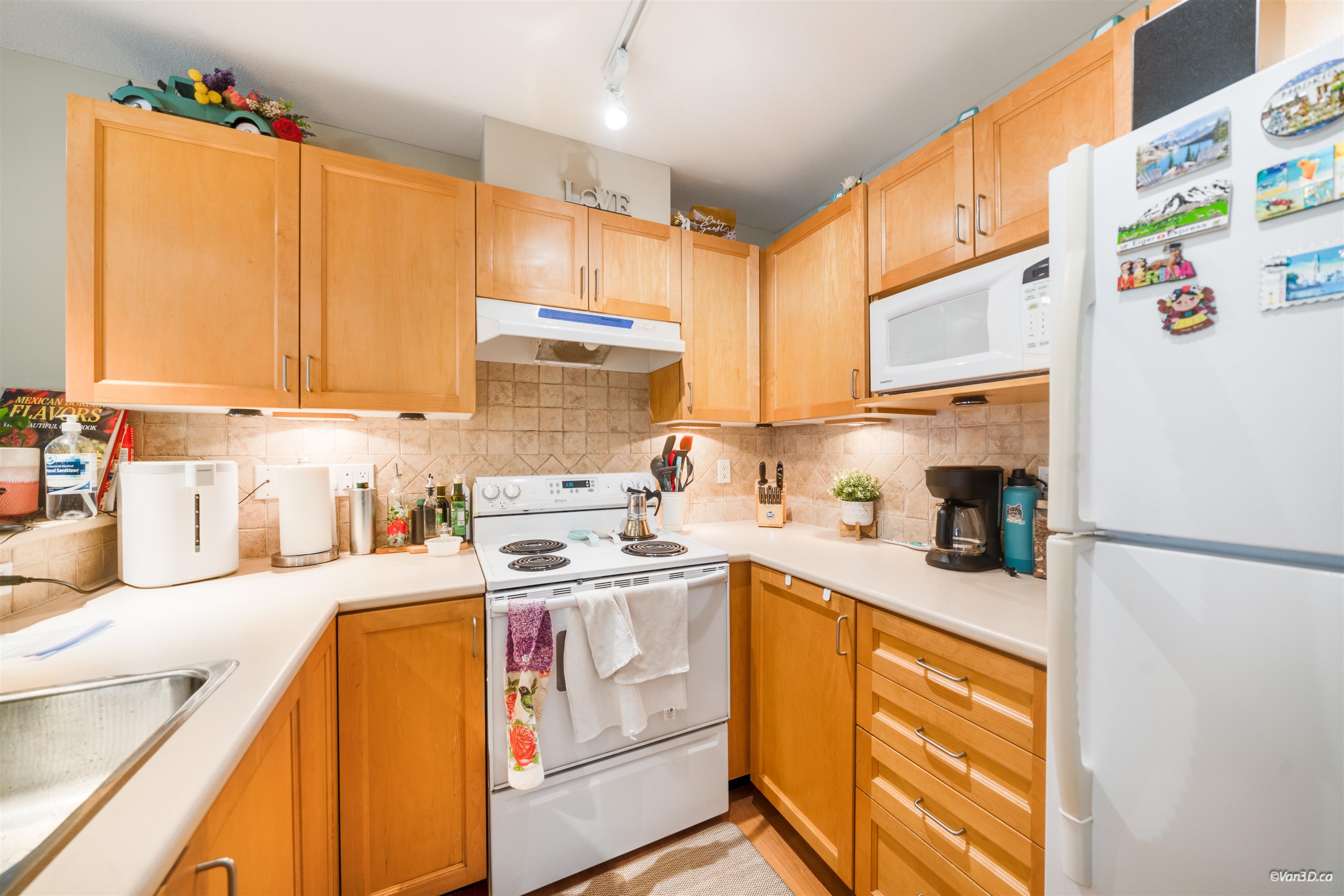 Additional image 5 of 305-2167 152 Street, Surrey, BC, V4A 4P1